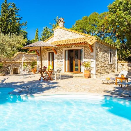 Villa Nionios Vlachopoulatika Exterior foto